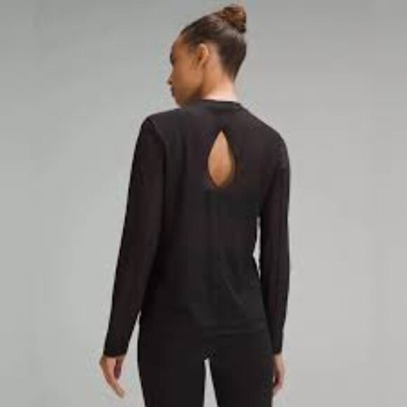 Lululemon athletica Keyhole Mesh Long-Sleeve gray  Shirt size M/L - Picture 2 of 7